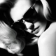 Versace lance une nouvelle collection de lunettes haute couture: la January J Collection